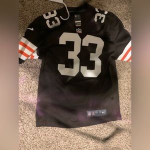 Brown jersey